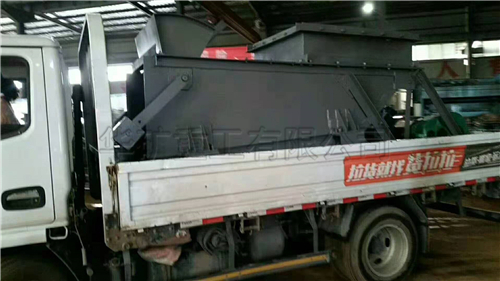 華礦重工一批往復(fù)式給煤機發(fā)往陜西榆林